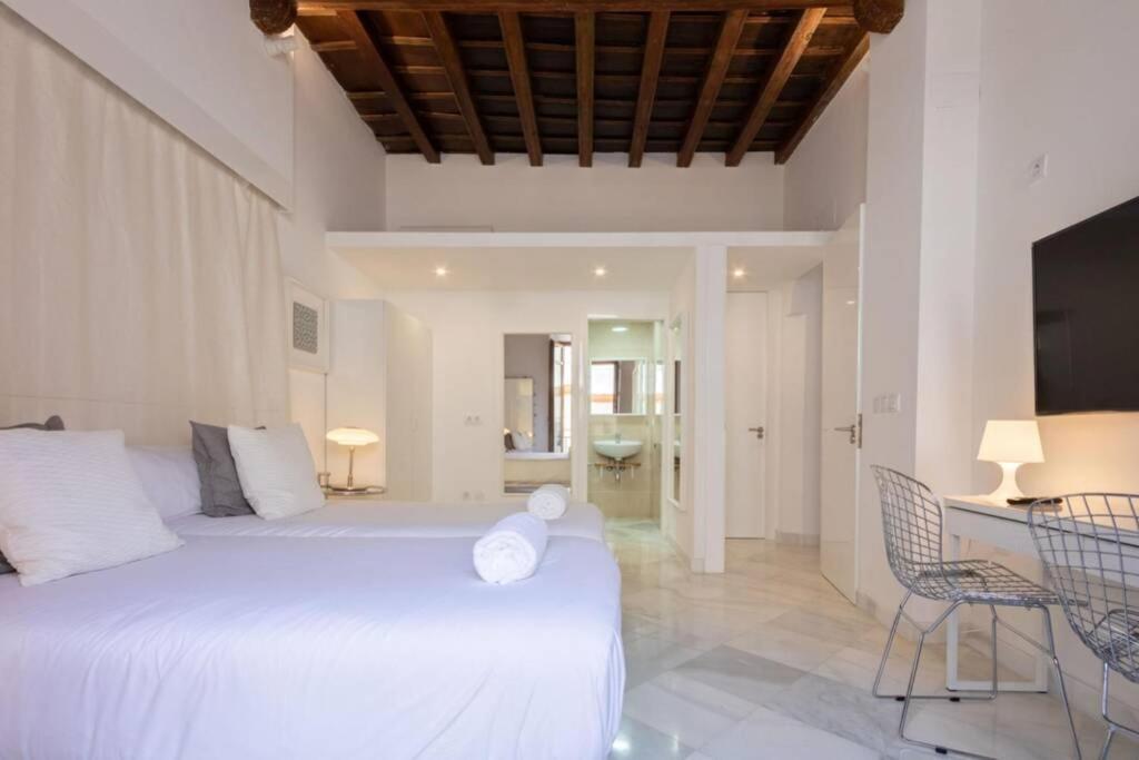 Hernando Colon Deluxe Suite By Valcambre Sevilla Buitenkant foto