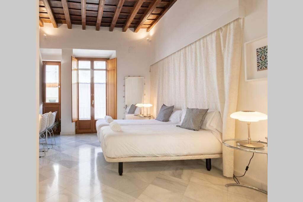 Hernando Colon Deluxe Suite By Valcambre Sevilla Buitenkant foto